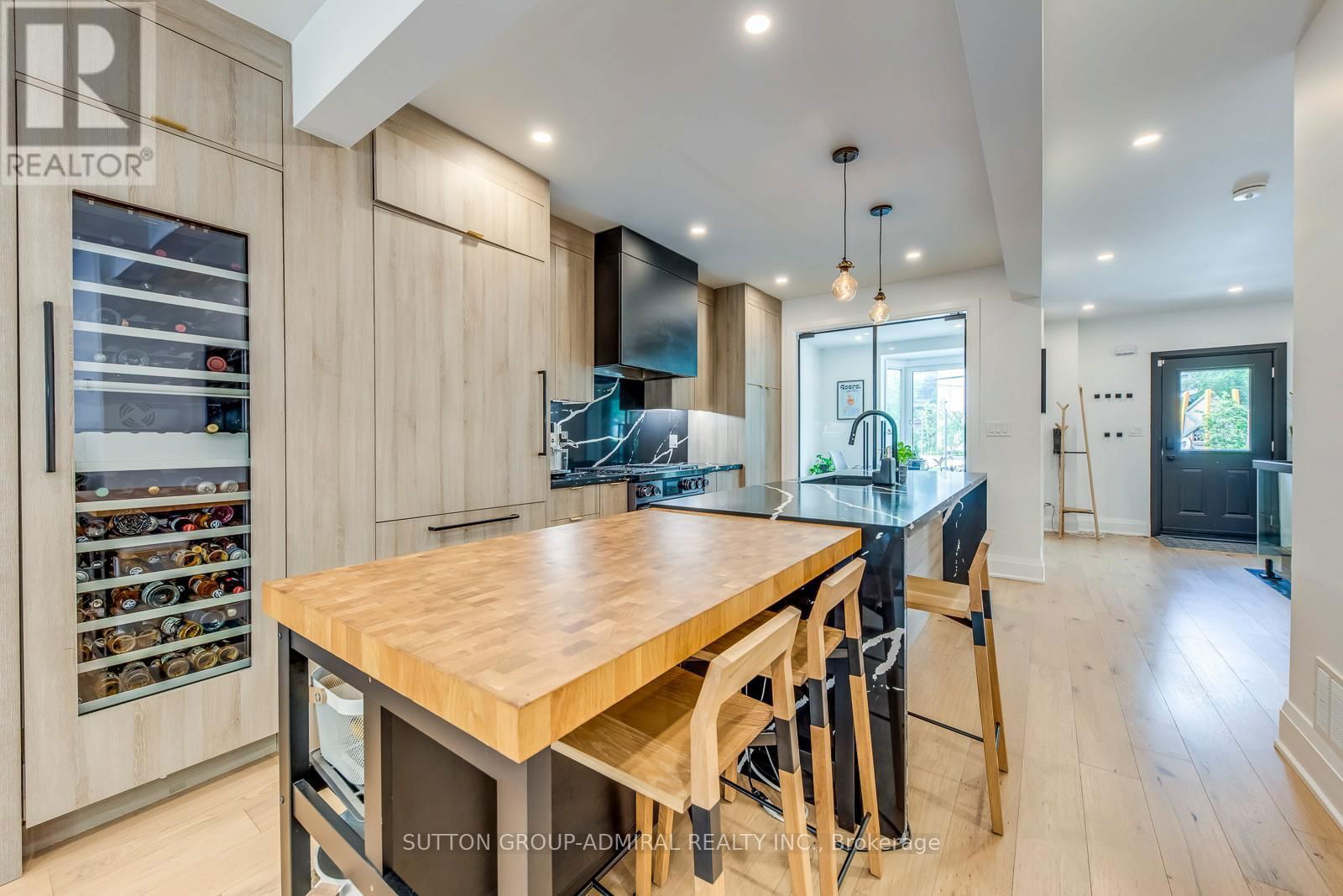 93 SOUDAN AVENUE Image 16
