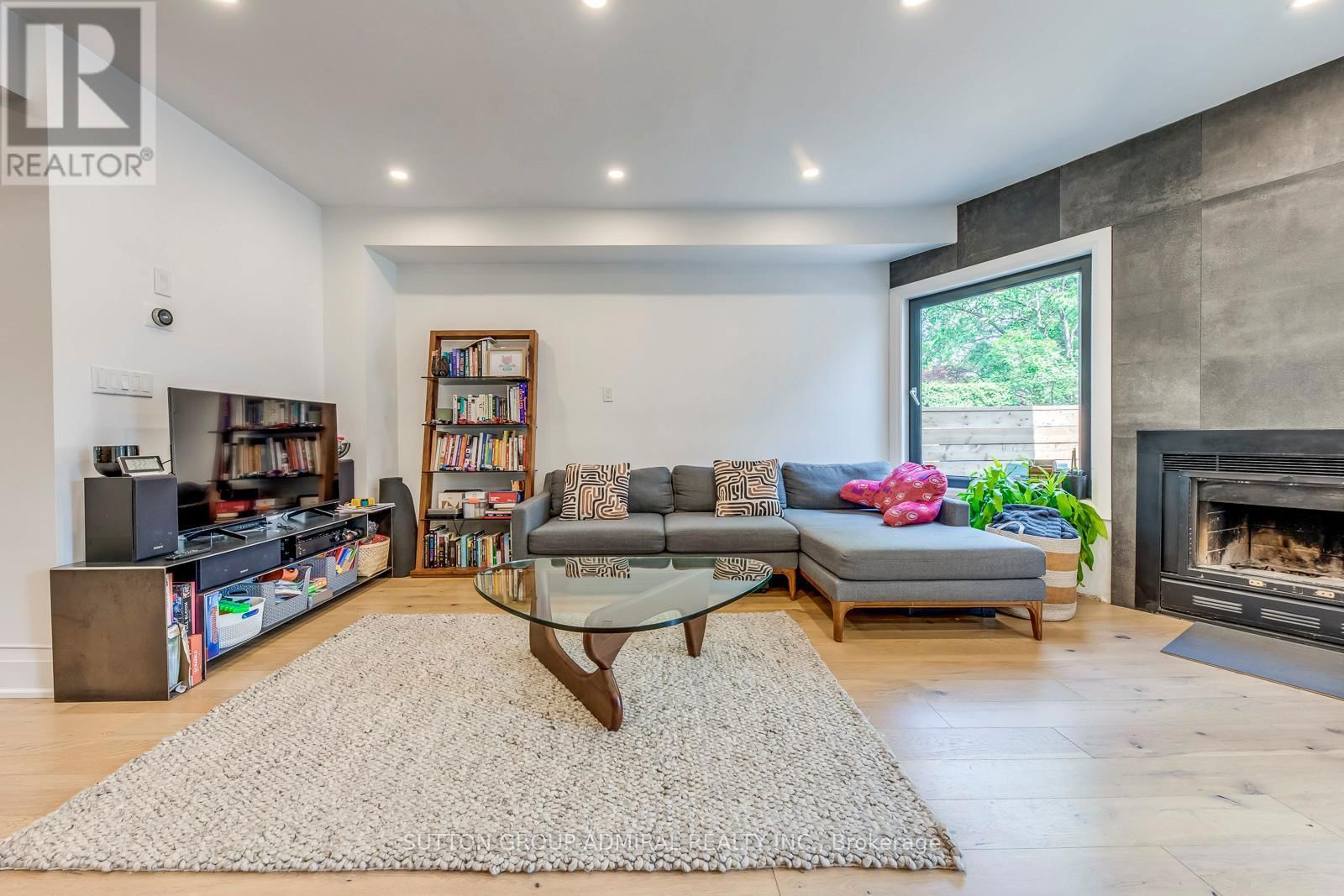 93 SOUDAN AVENUE Image 21