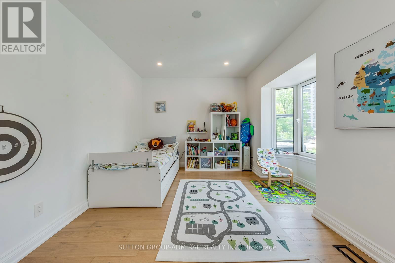 93 SOUDAN AVENUE Image 32