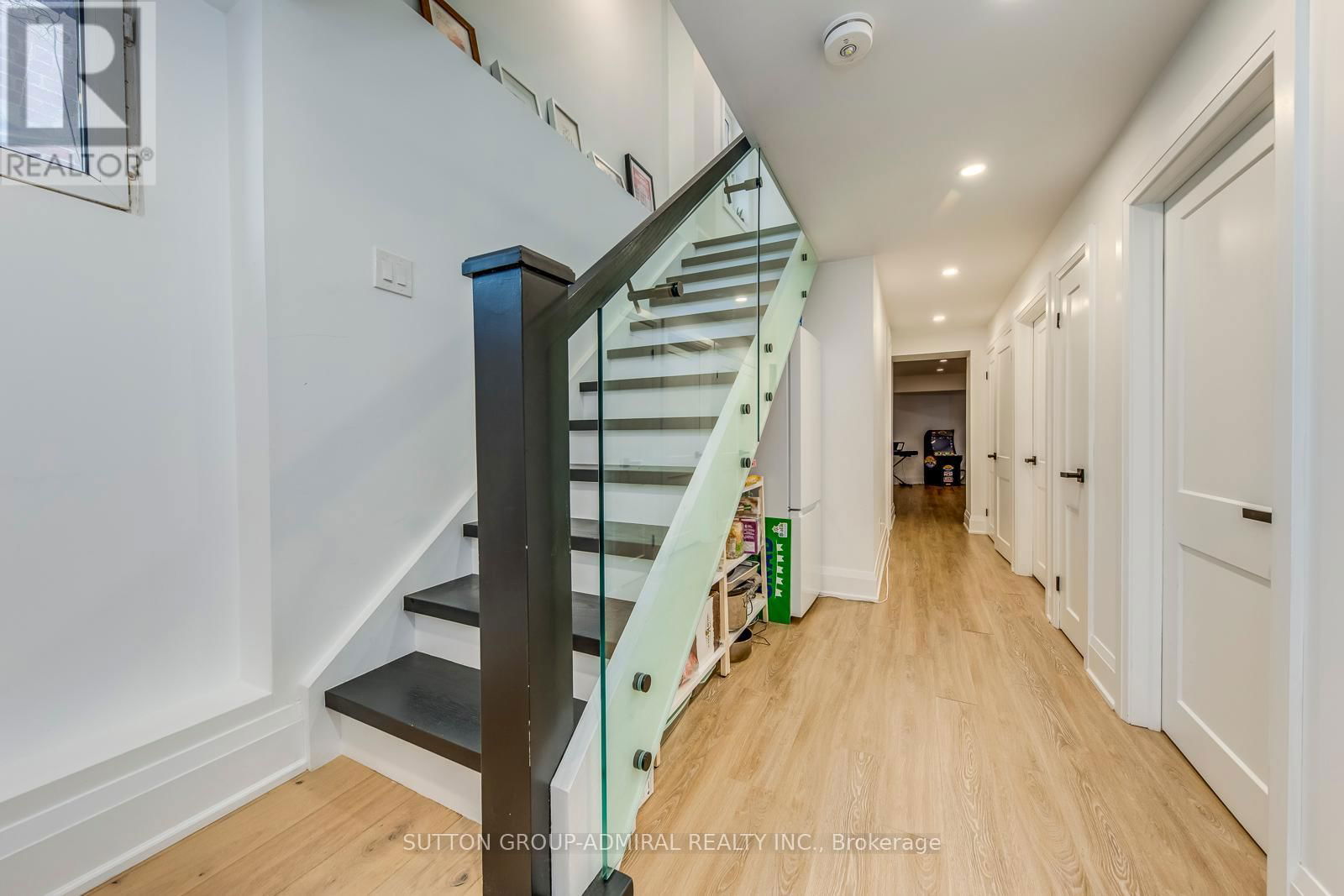 93 SOUDAN AVENUE Image 37