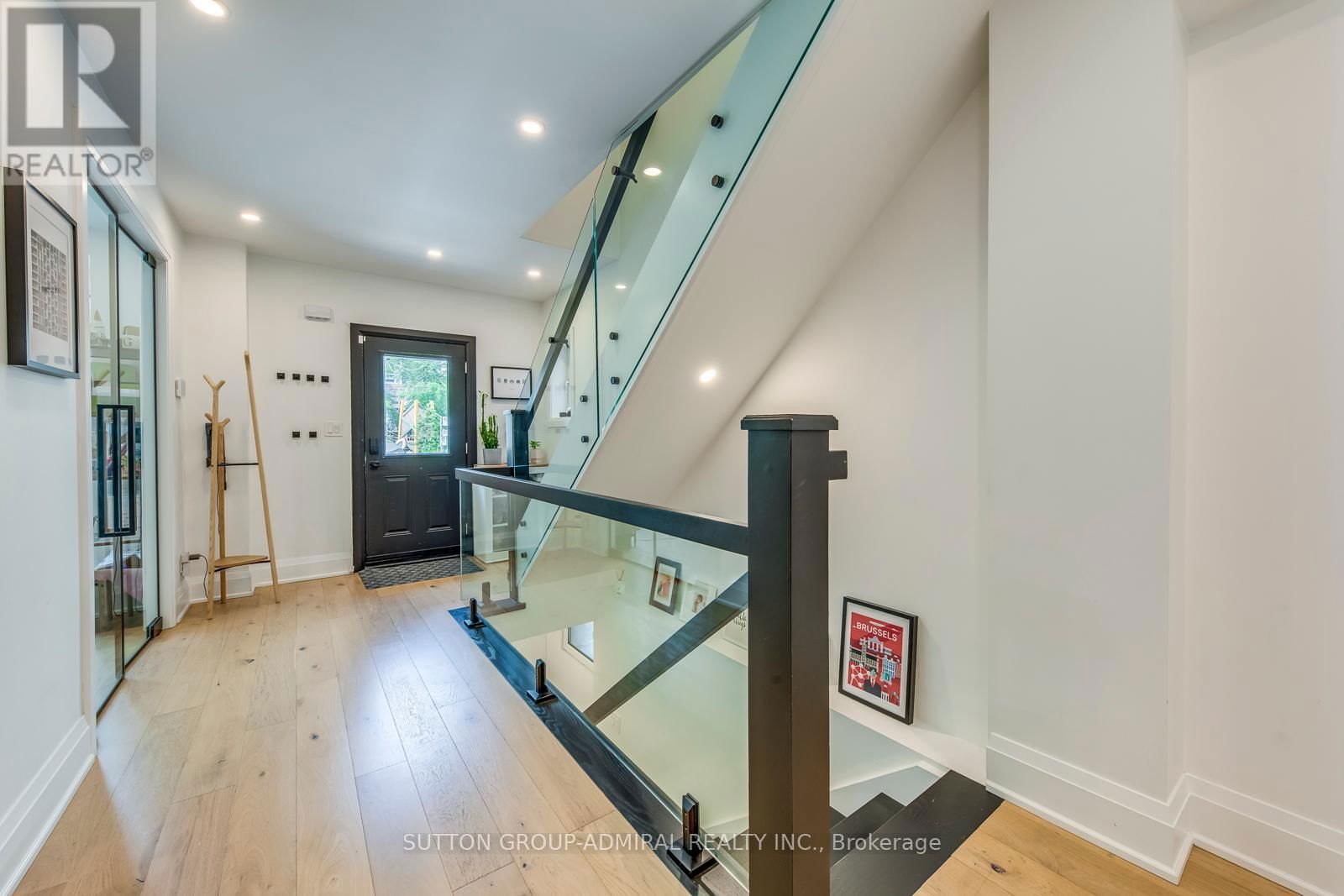 93 SOUDAN AVENUE Image 6