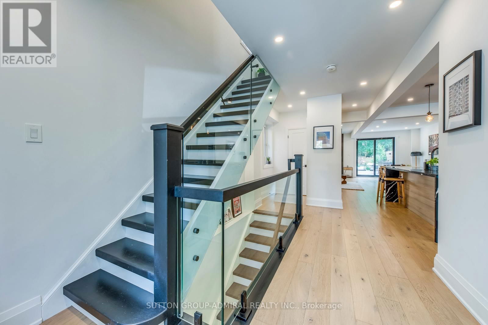 93 SOUDAN AVENUE Image 7