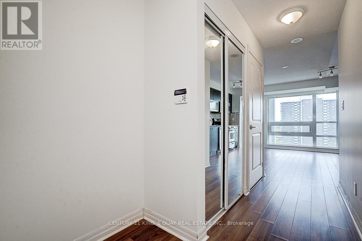1108 - 2015 SHEPPARD AVENUE EAST Image 4