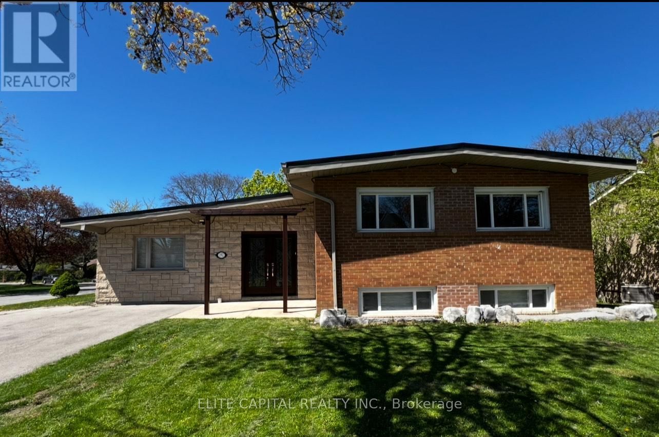 192 BROOKBANKS DRIVE Image 1