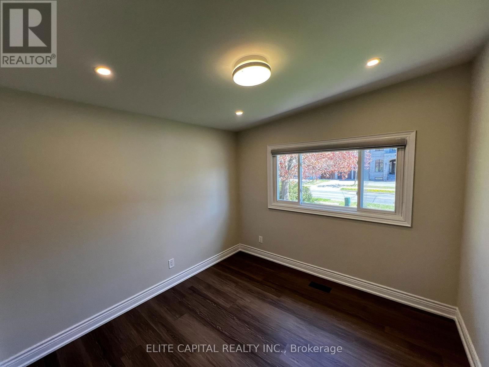 192 BROOKBANKS DRIVE Image 14