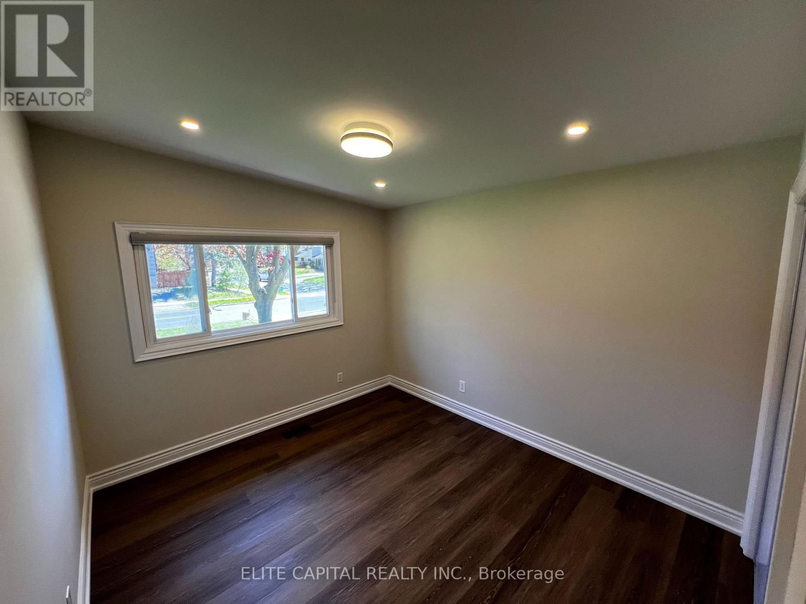 192 BROOKBANKS DRIVE Image 15