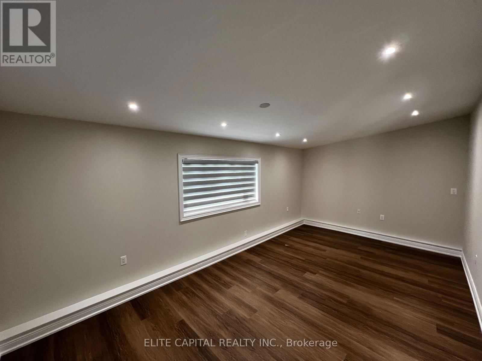 192 BROOKBANKS DRIVE Image 9