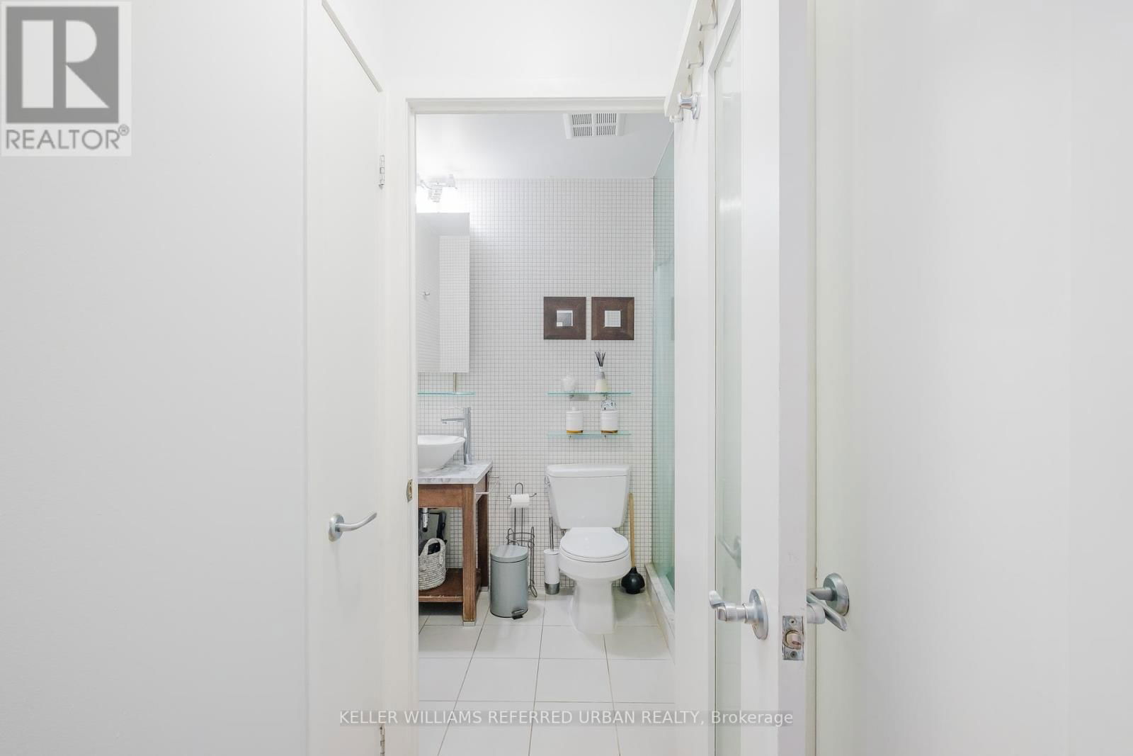 2505 - 8 COLBORNE STREET Image 6