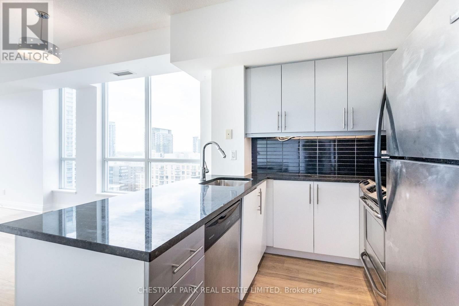 1810 - 83 REDPATH AVENUE Image 4