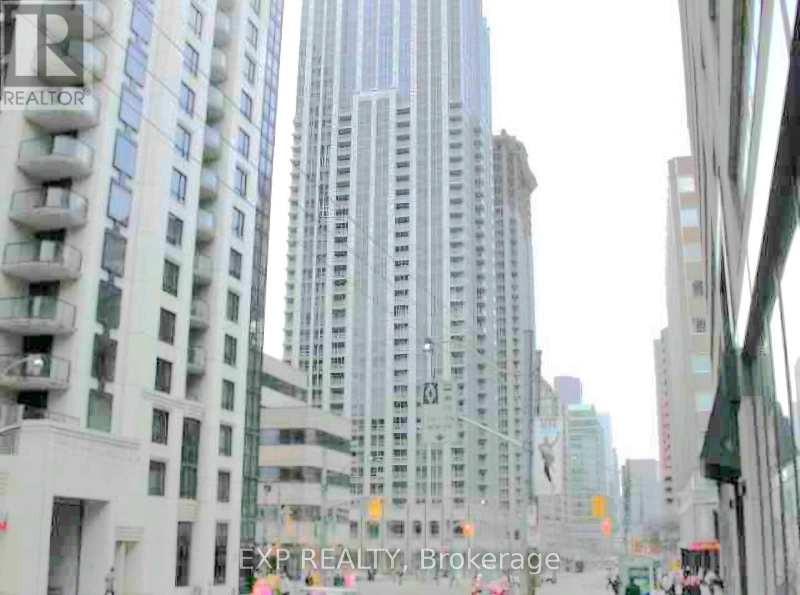 1609 - 763 BAY STREET Image 28