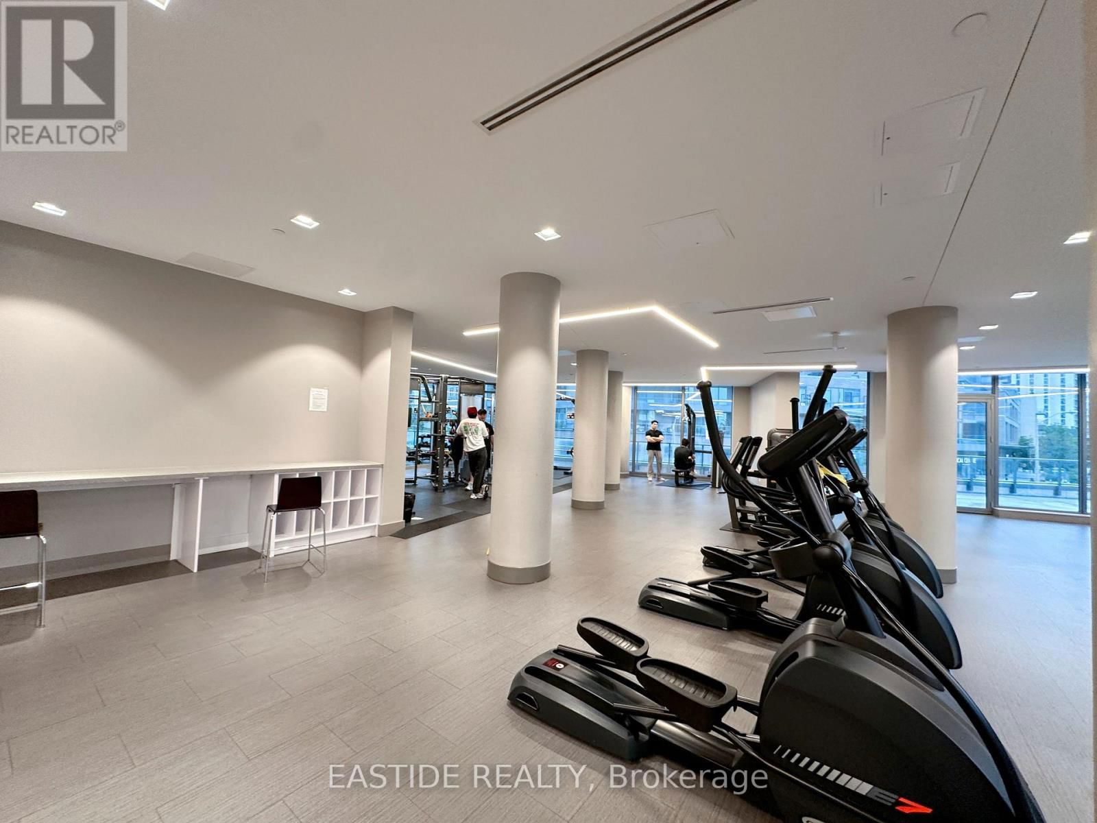 203 - 36 FOREST MANOR ROAD Image 30