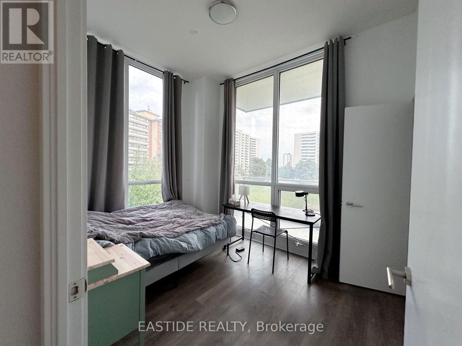 203 - 36 FOREST MANOR ROAD Image 12
