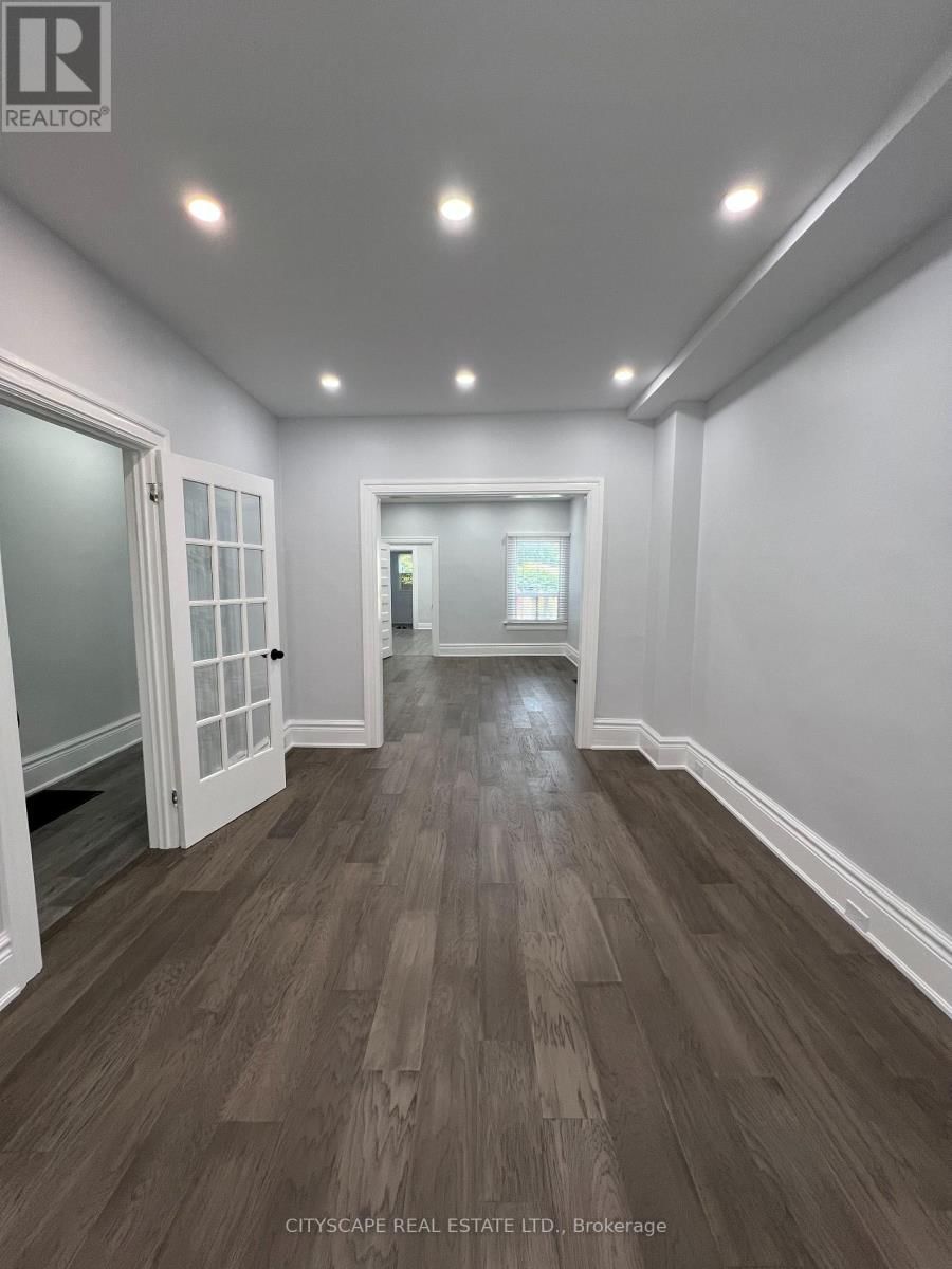 476 LANSDOWNE AVENUE Image 3