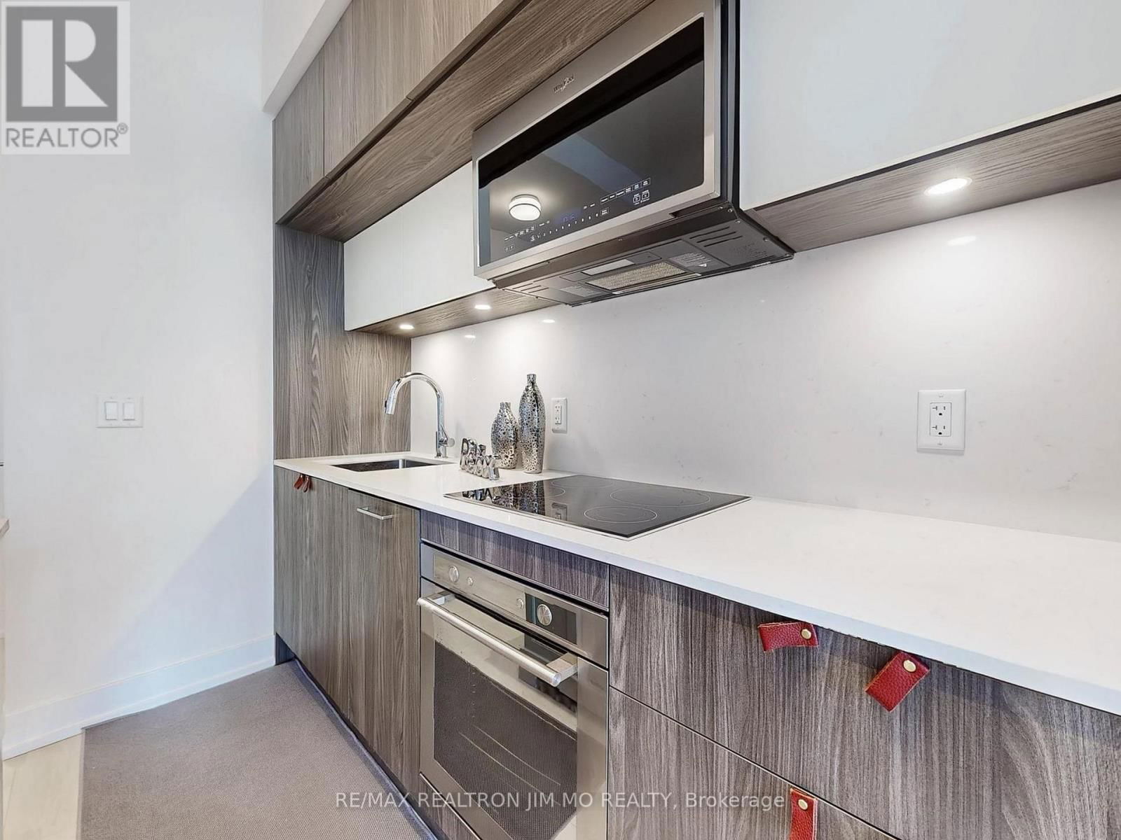 660 - 25 ADRA GRADO WAY Image 14