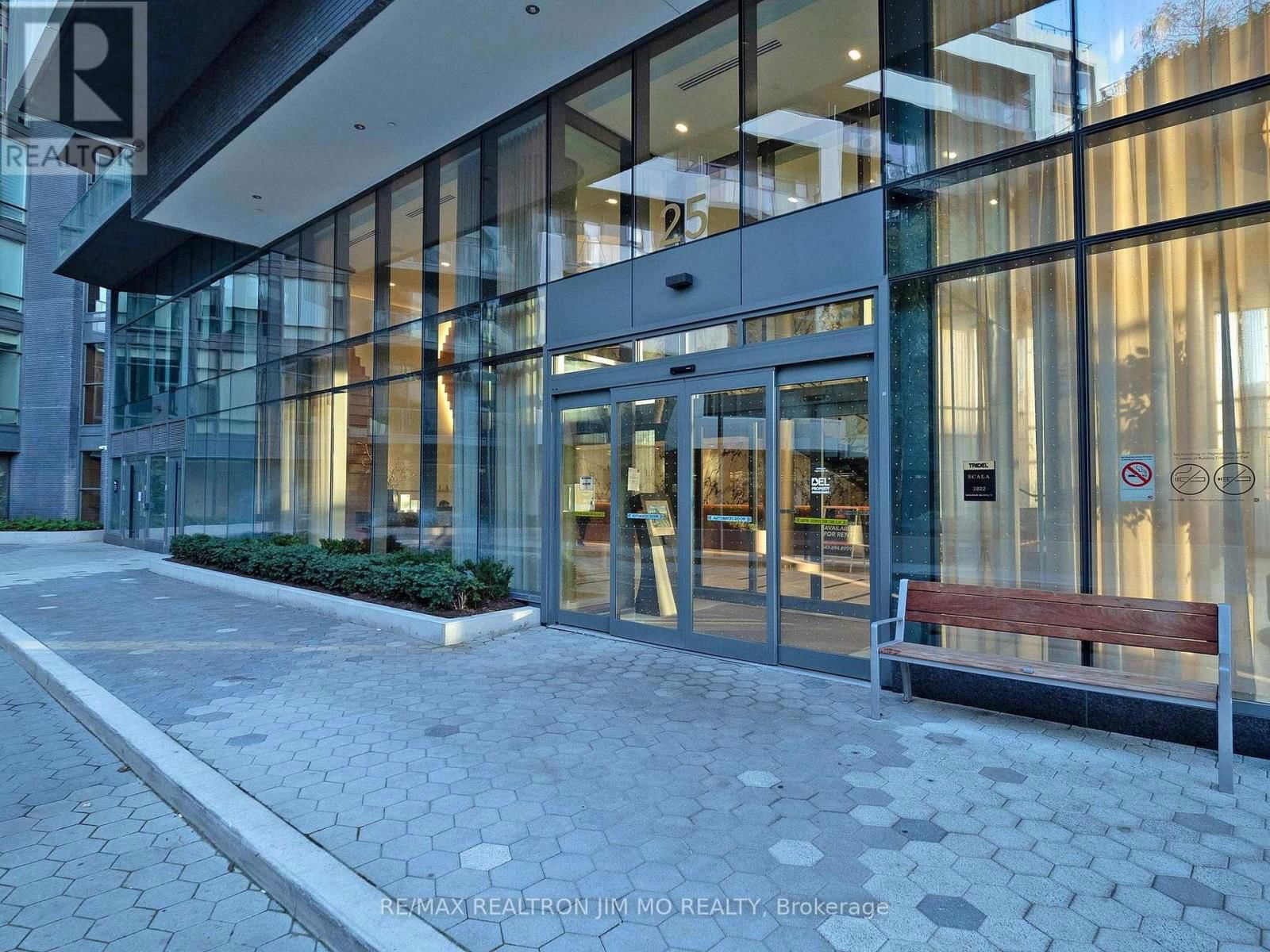 660 - 25 ADRA GRADO WAY Image 2