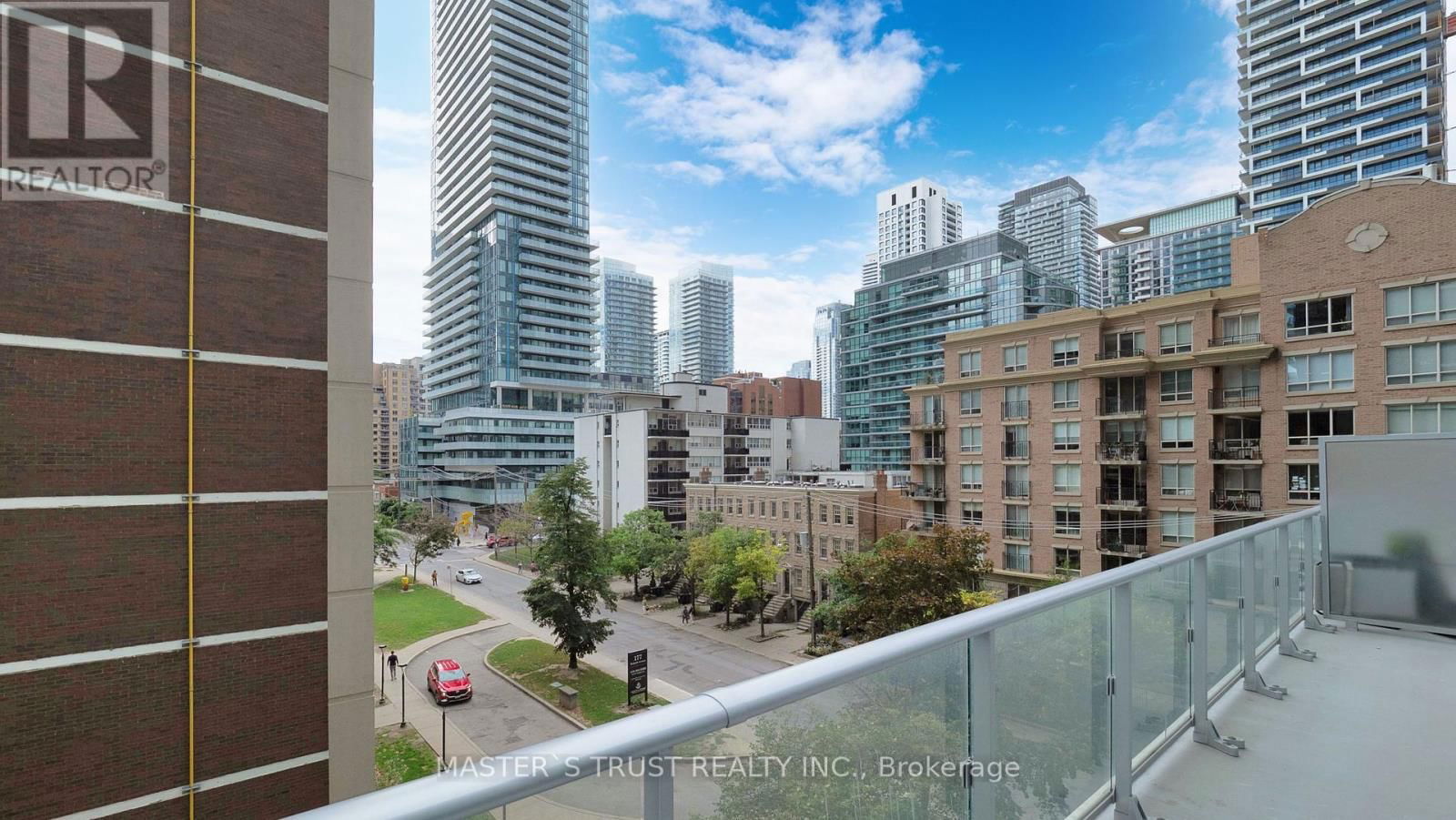 510 - 195 REDPATH AVENUE Image 22