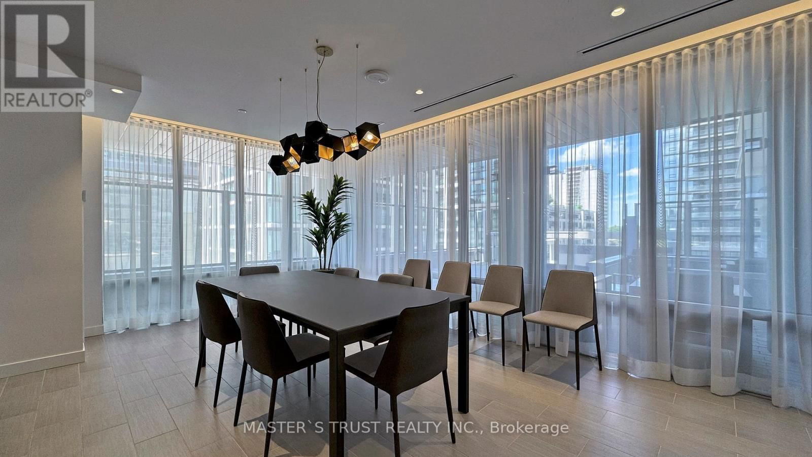 510 - 195 REDPATH AVENUE Image 27