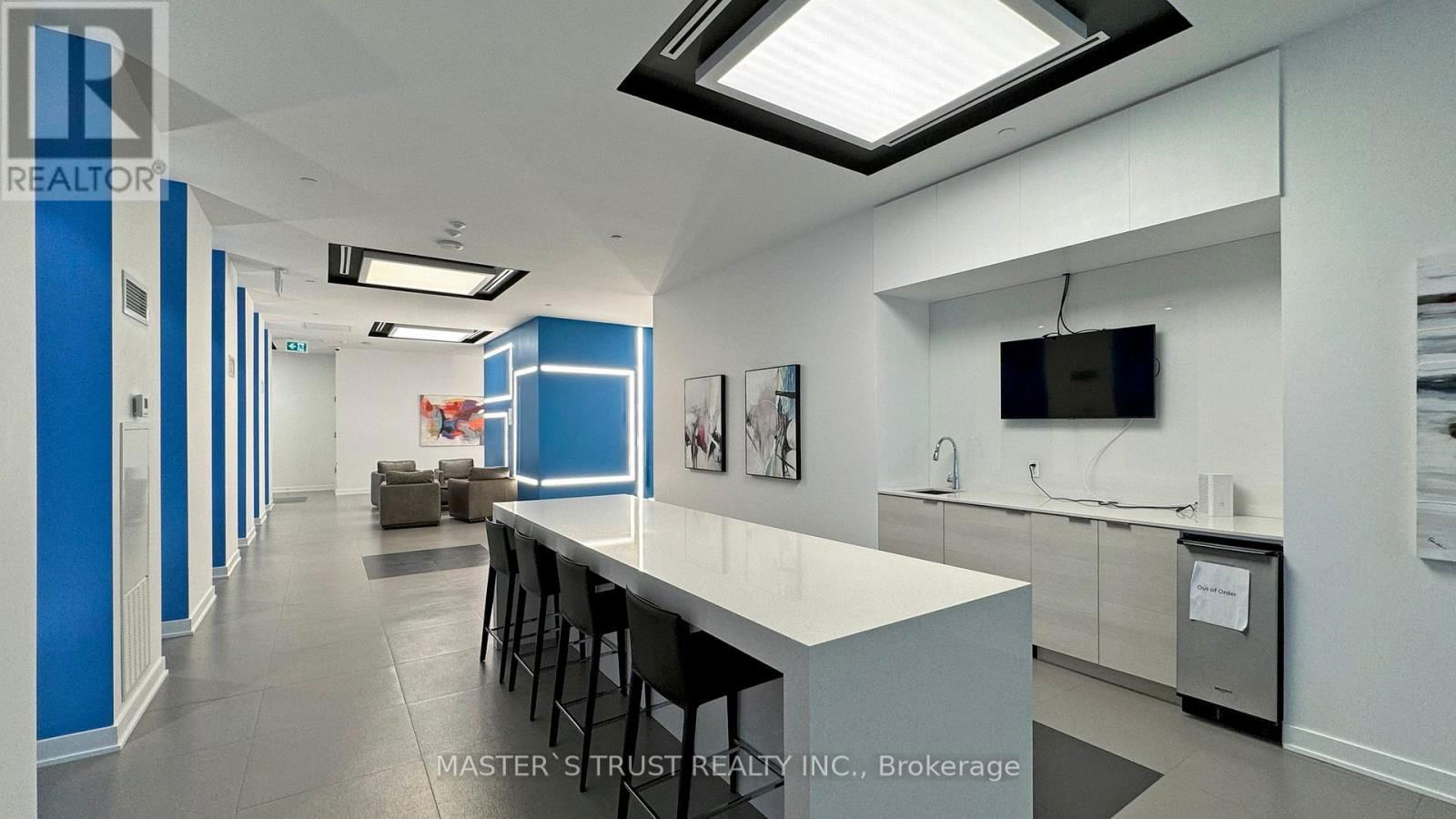 510 - 195 REDPATH AVENUE Image 28