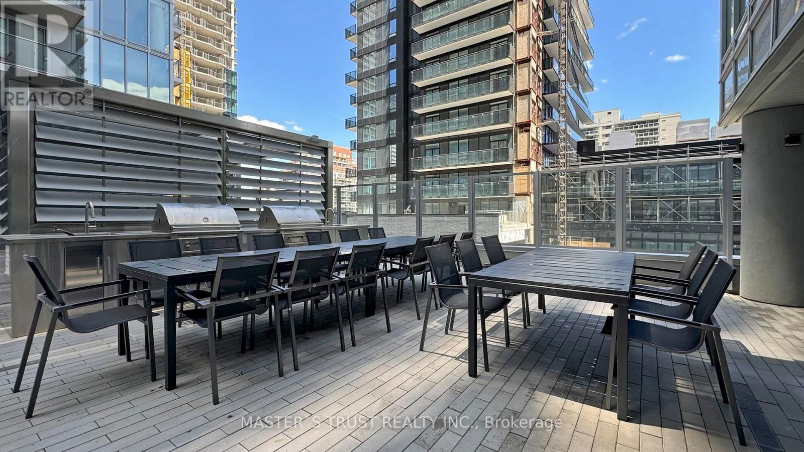 510 - 195 REDPATH AVENUE Image 32