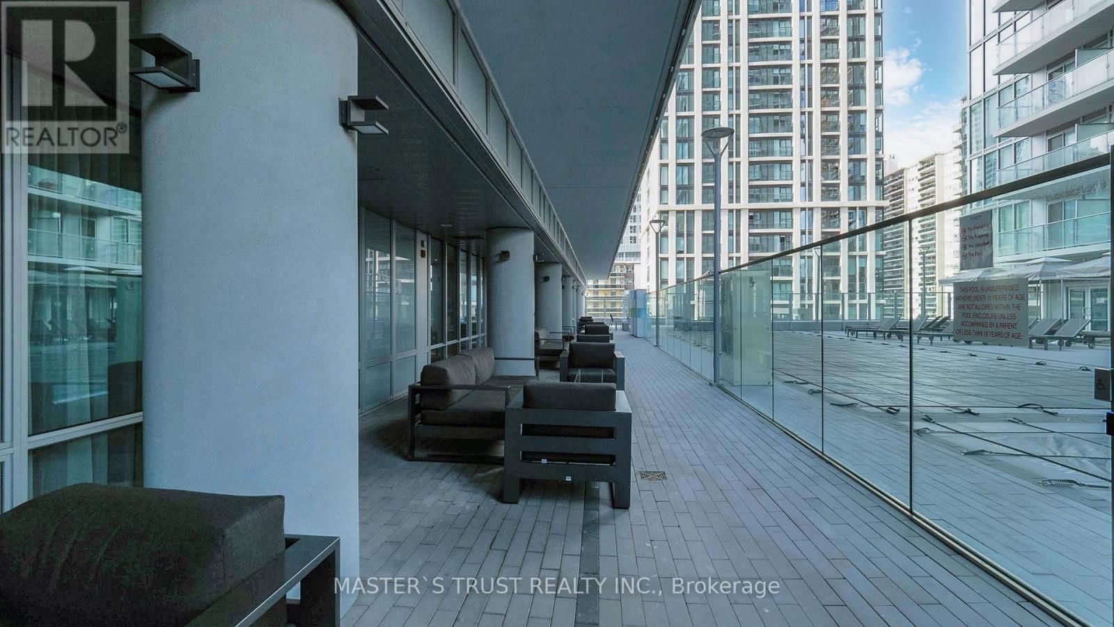 510 - 195 REDPATH AVENUE Image 35