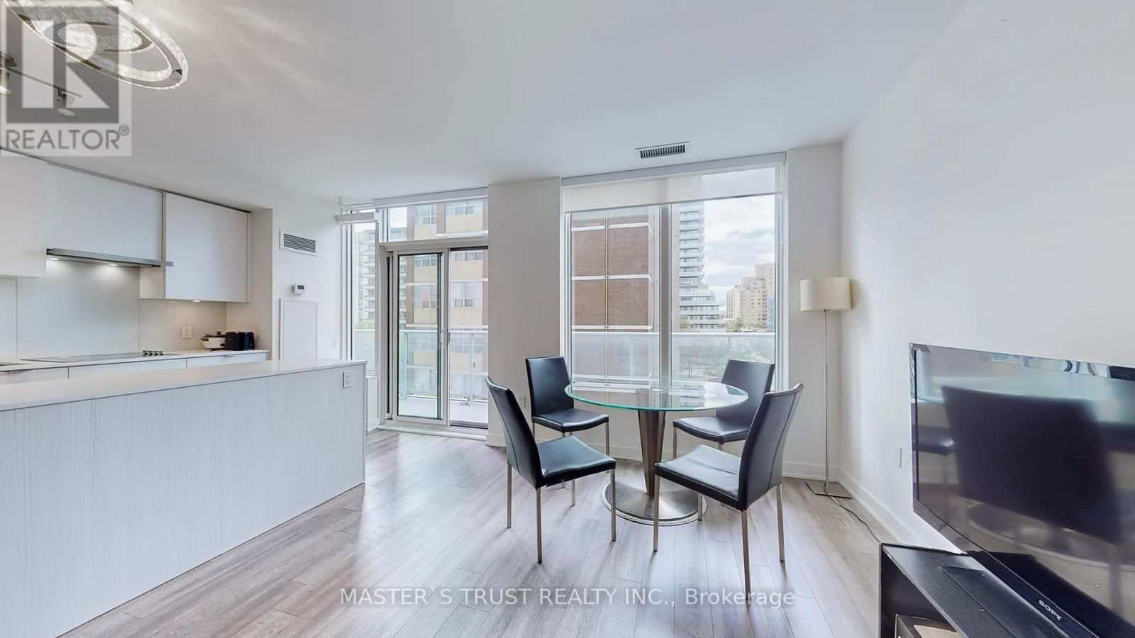 510 - 195 REDPATH AVENUE Image 5