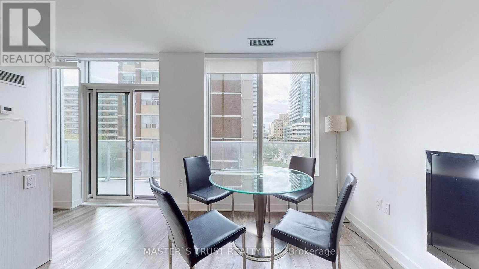 510 - 195 REDPATH AVENUE Image 6