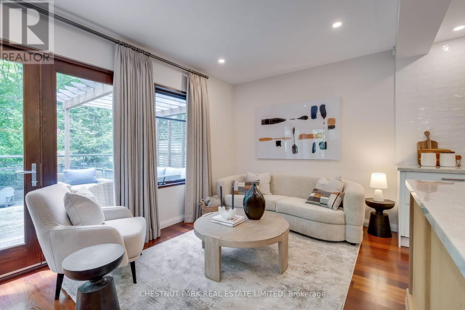16 INGLEWOOD DRIVE Image 14