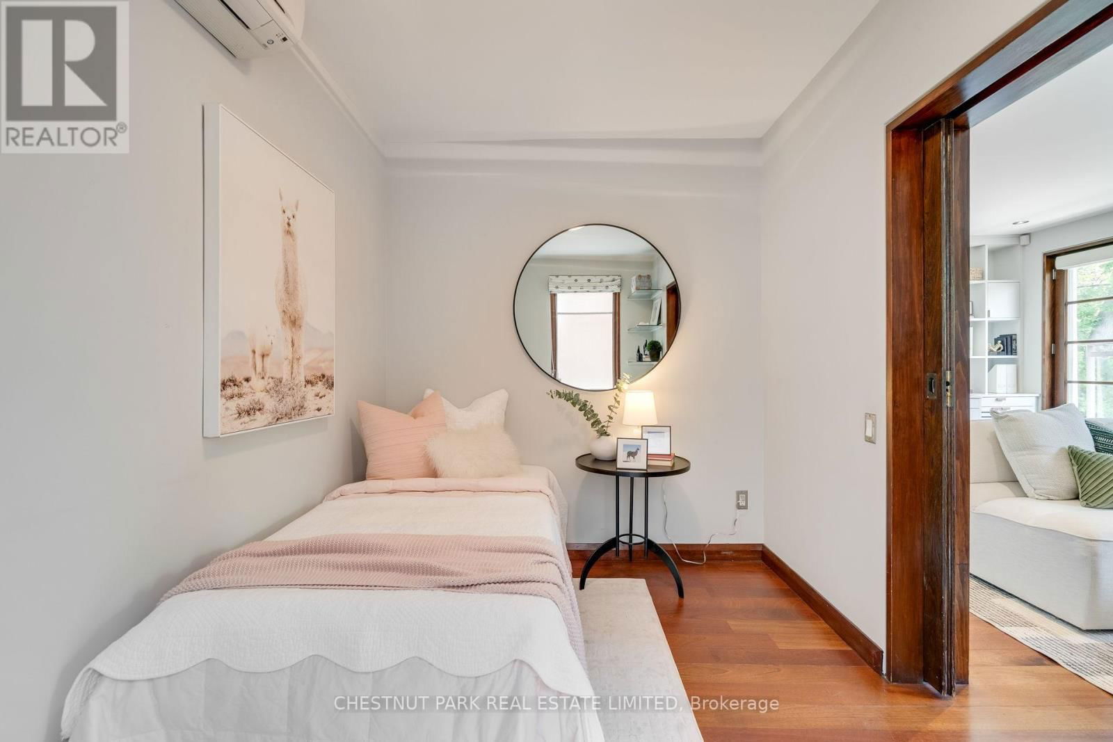 16 INGLEWOOD DRIVE Image 22