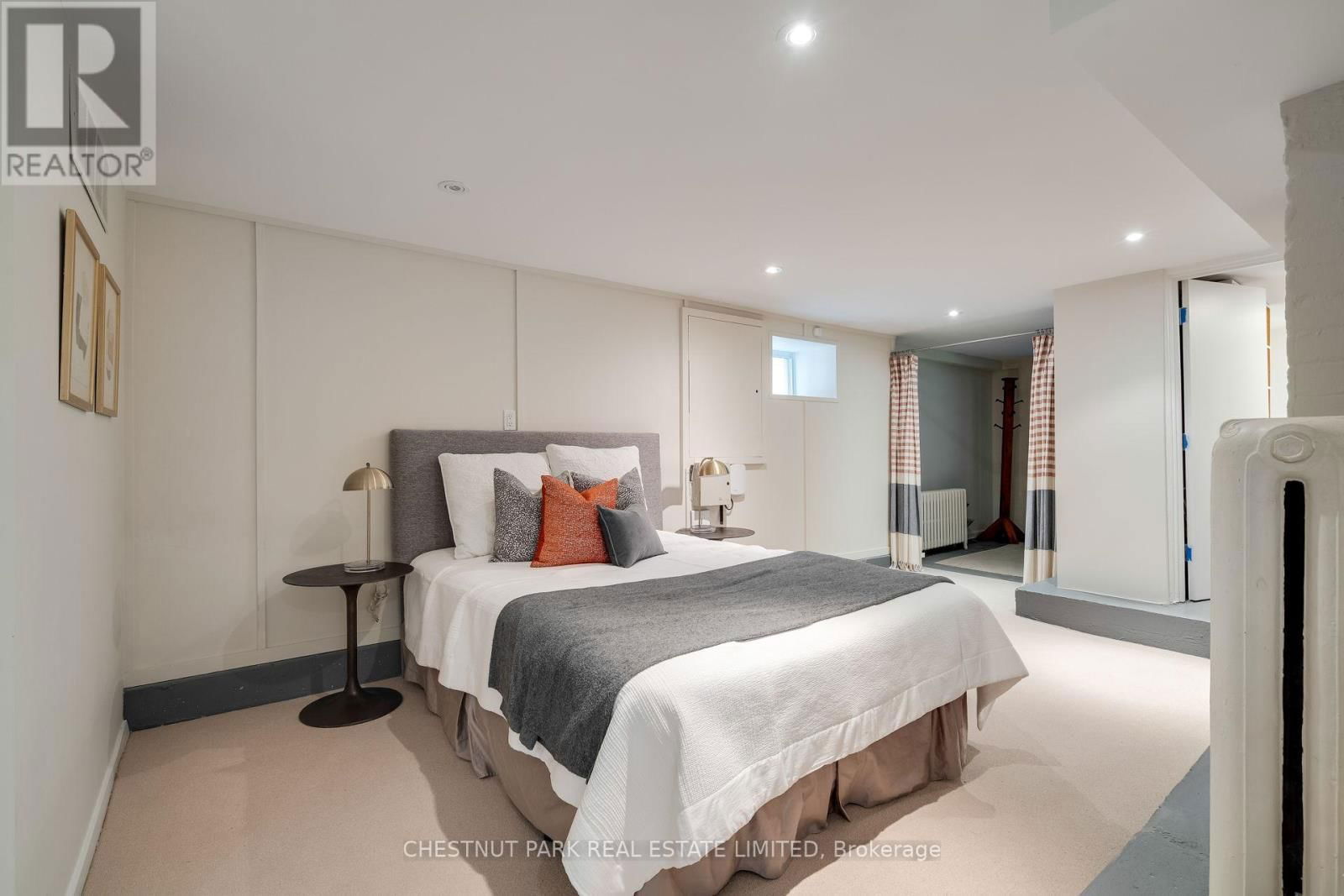 16 INGLEWOOD DRIVE Image 36