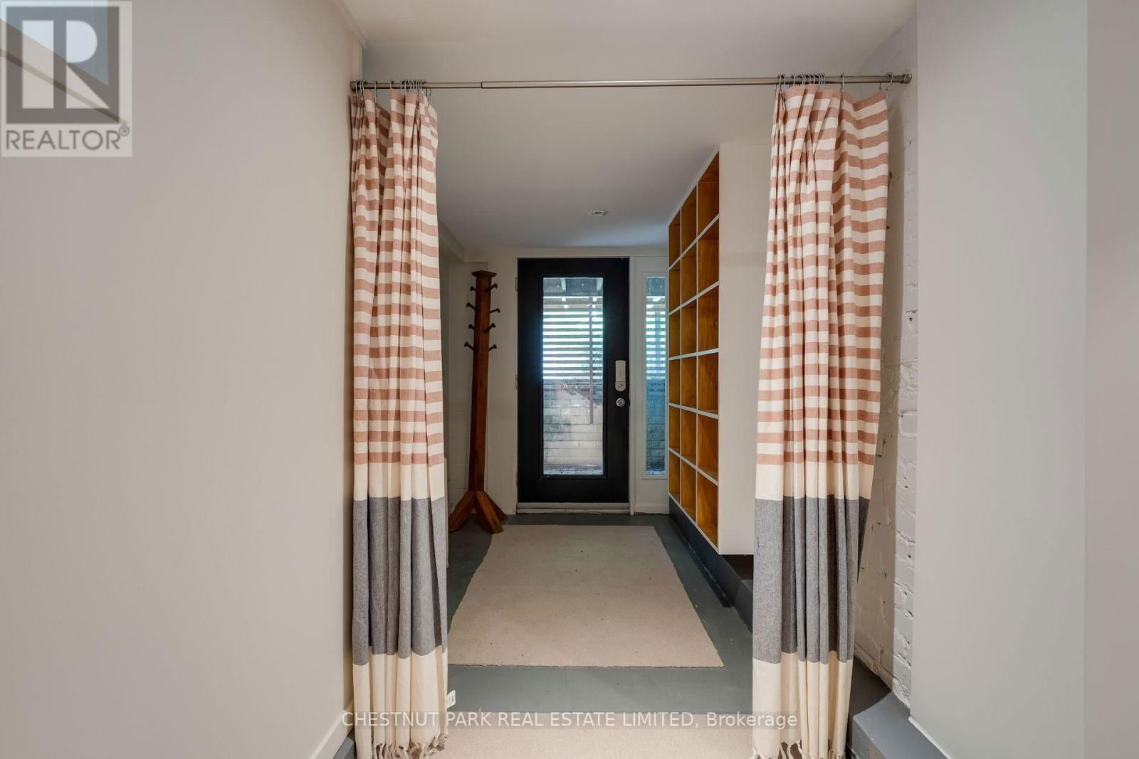 16 INGLEWOOD DRIVE Image 37