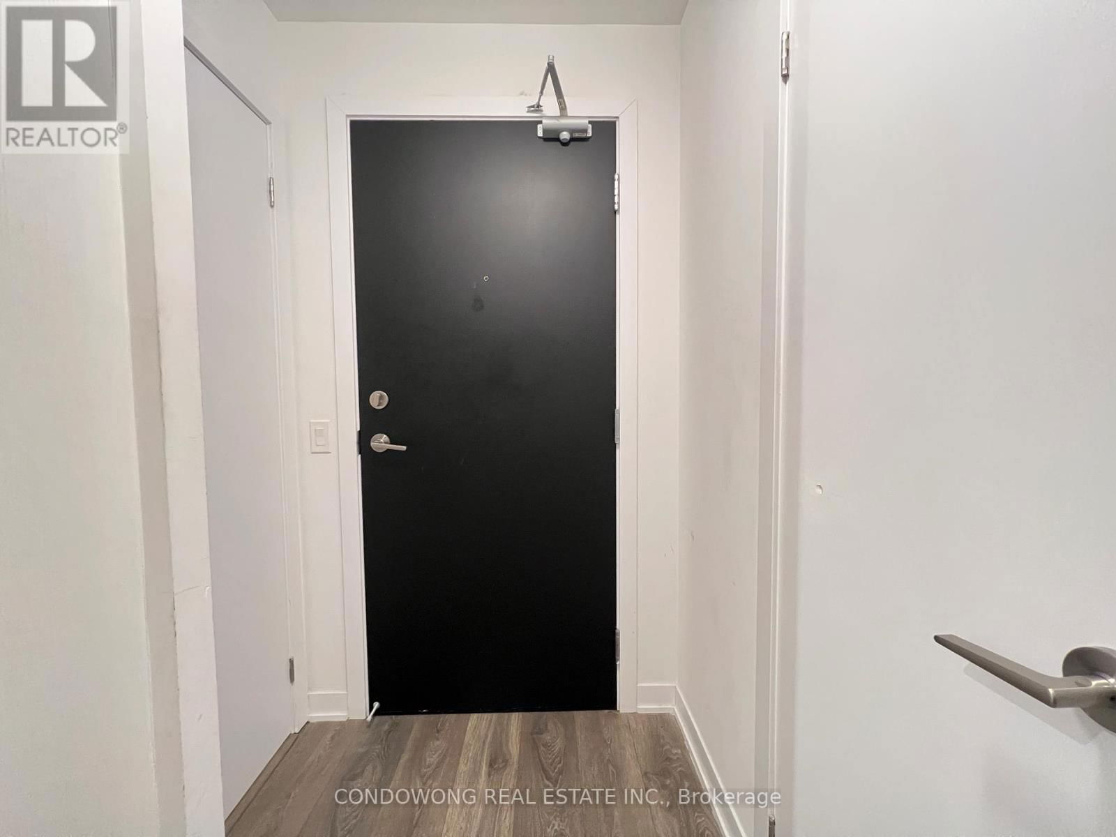 2716 - 87 PETER STREET Image 12