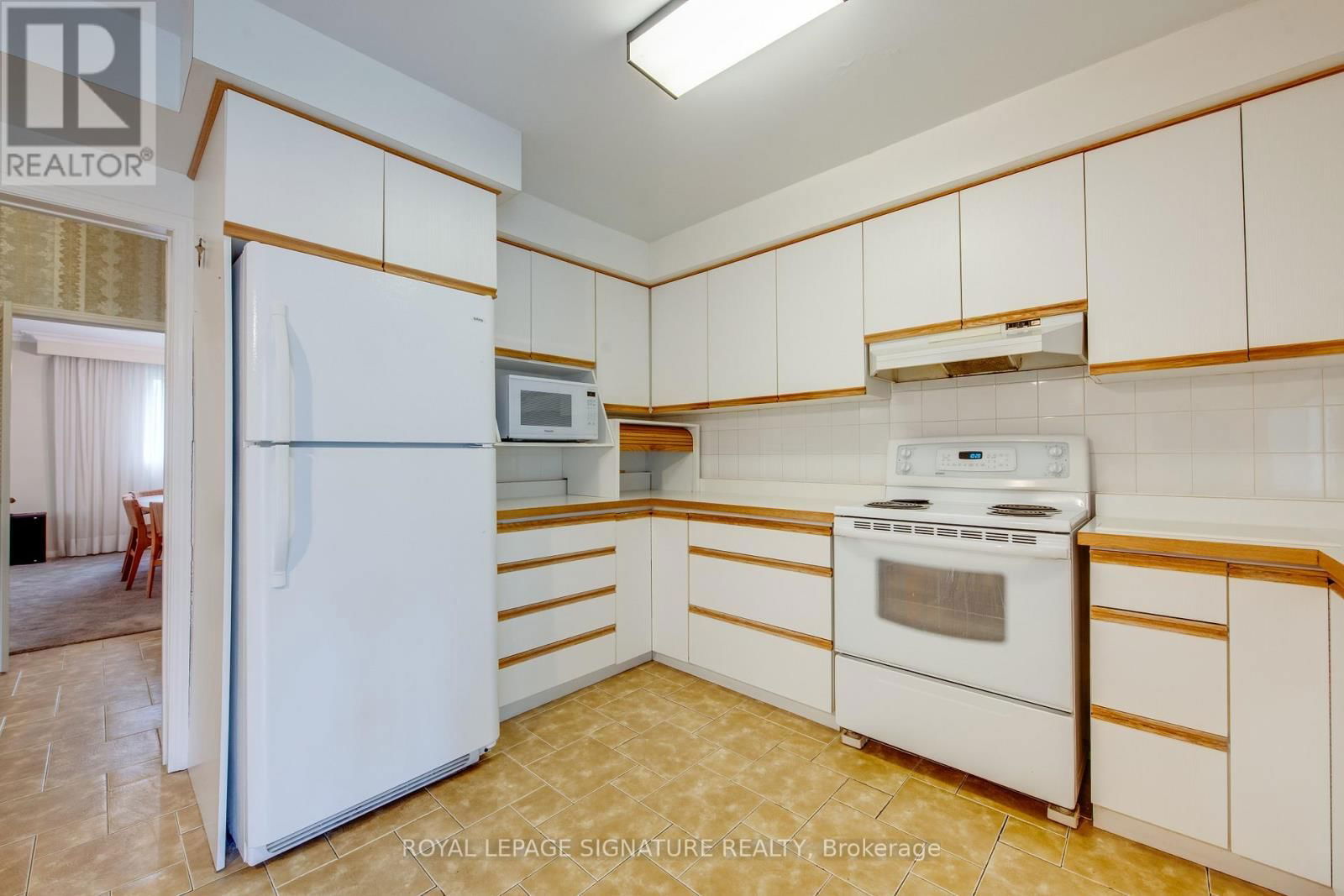 3 ROCKLAND DRIVE Image 14