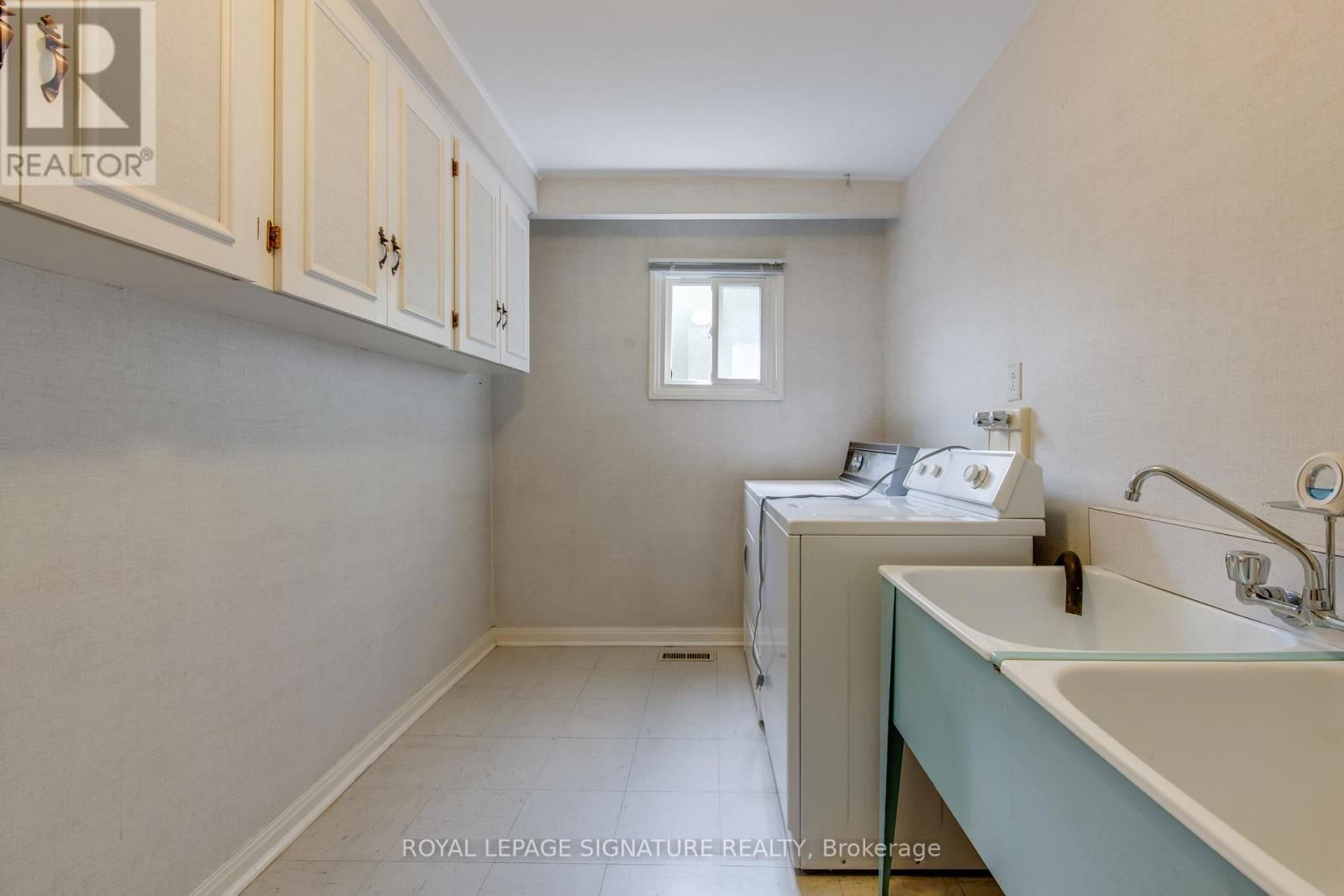 3 ROCKLAND DRIVE Image 30