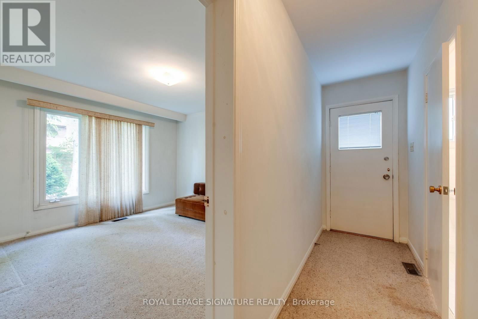 3 ROCKLAND DRIVE Image 36