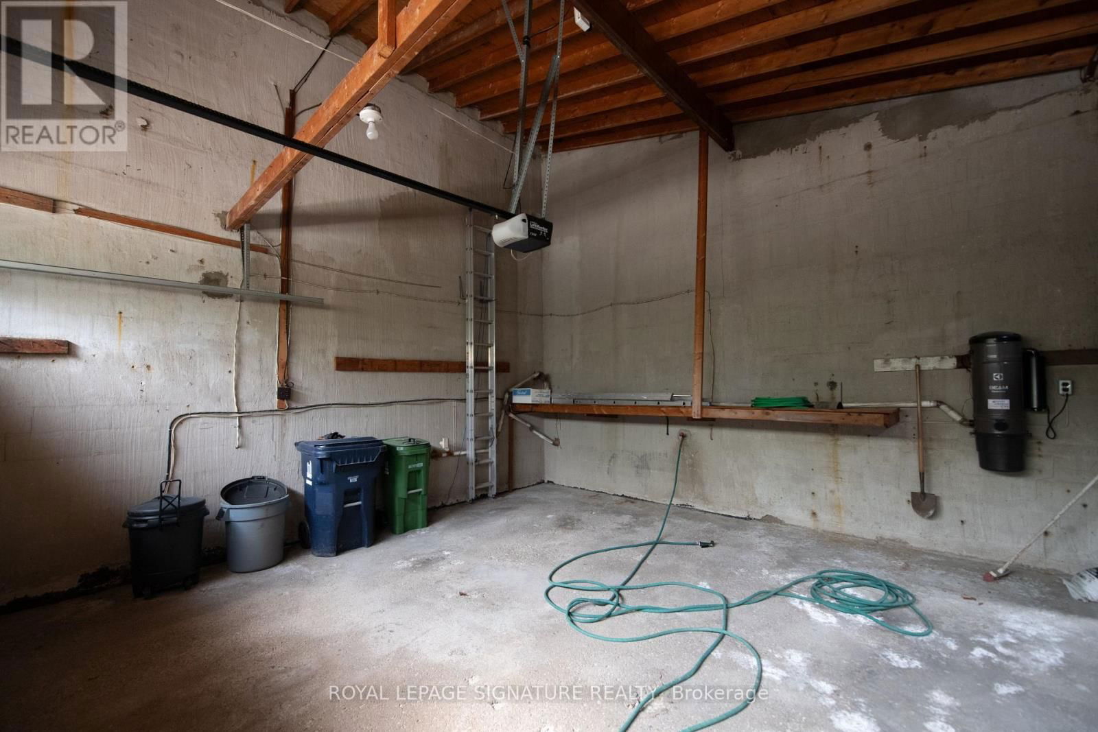 3 ROCKLAND DRIVE Image 49