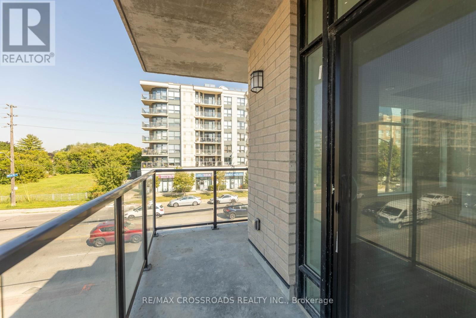 TH11 - 871 SHEPPARD AVENUE WEST Image 20