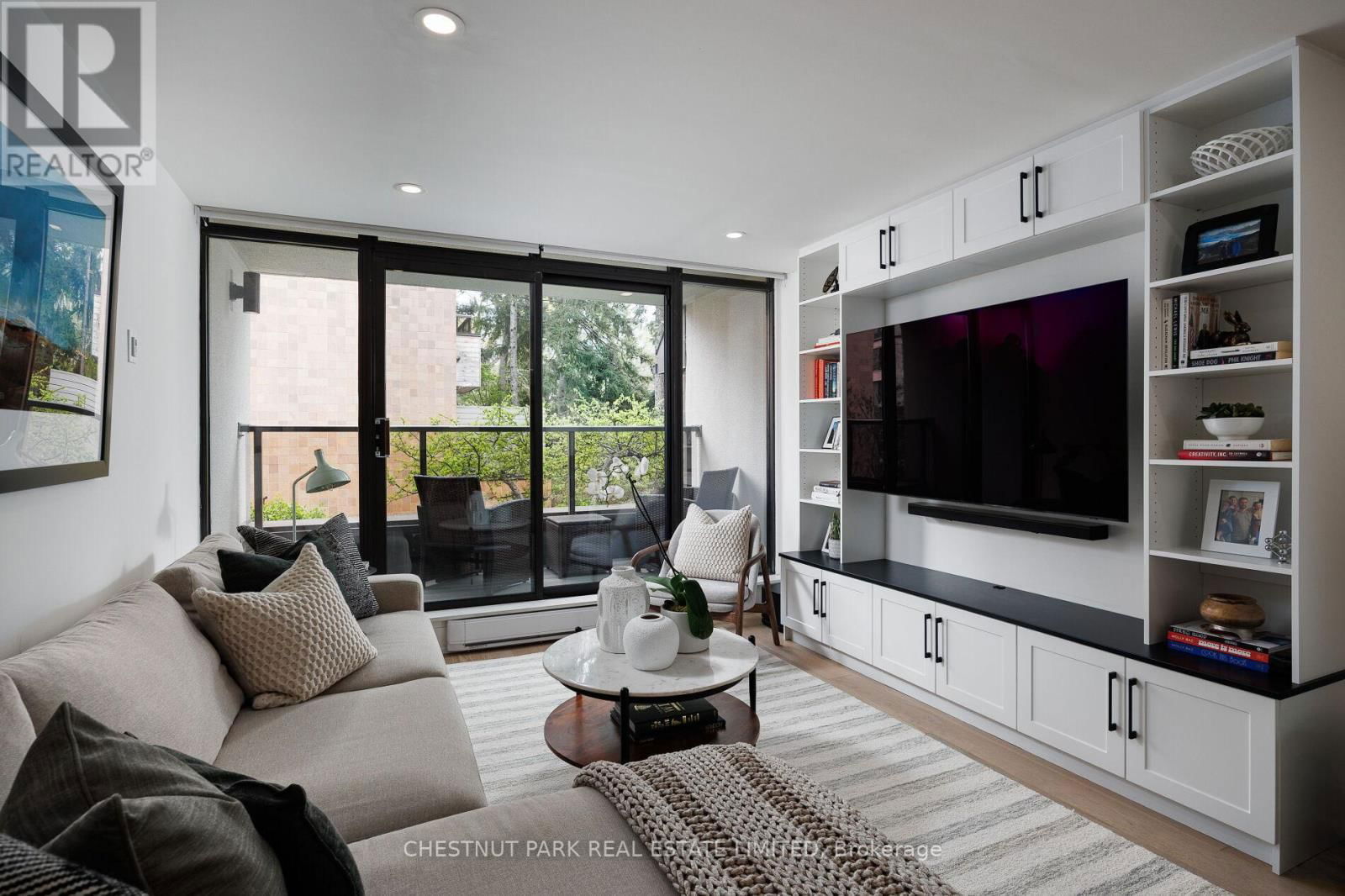 203 - 40 OAKLANDS AVENUE Image 11