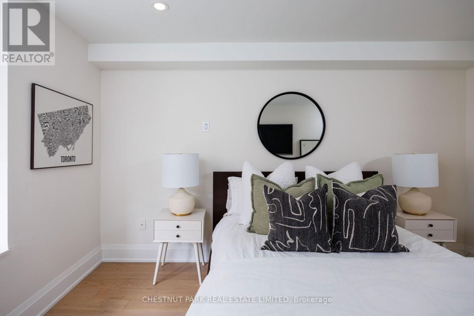 203 - 40 OAKLANDS AVENUE Image 16