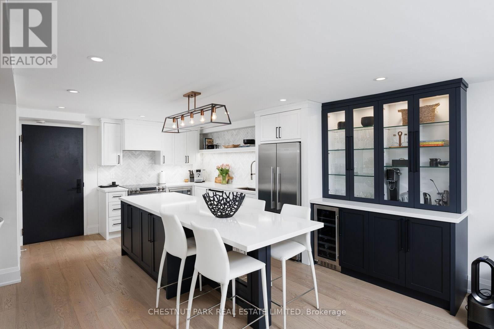 203 - 40 OAKLANDS AVENUE Image 8