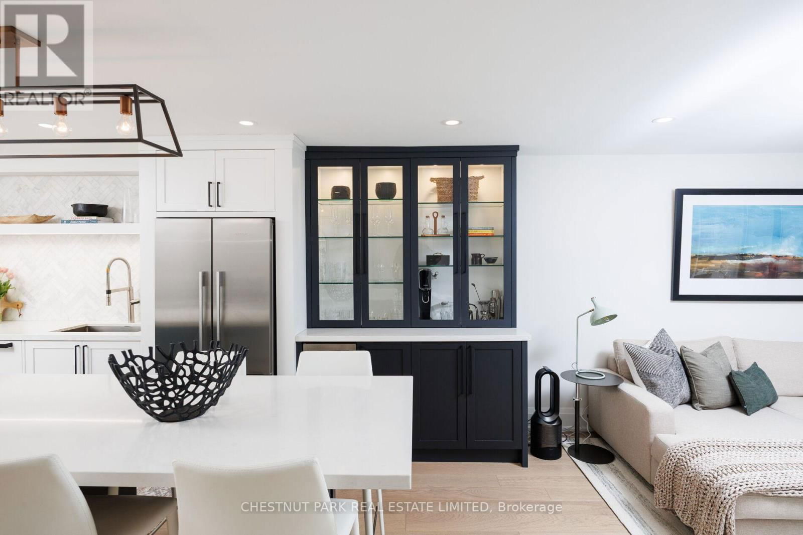 203 - 40 OAKLANDS AVENUE Image 9
