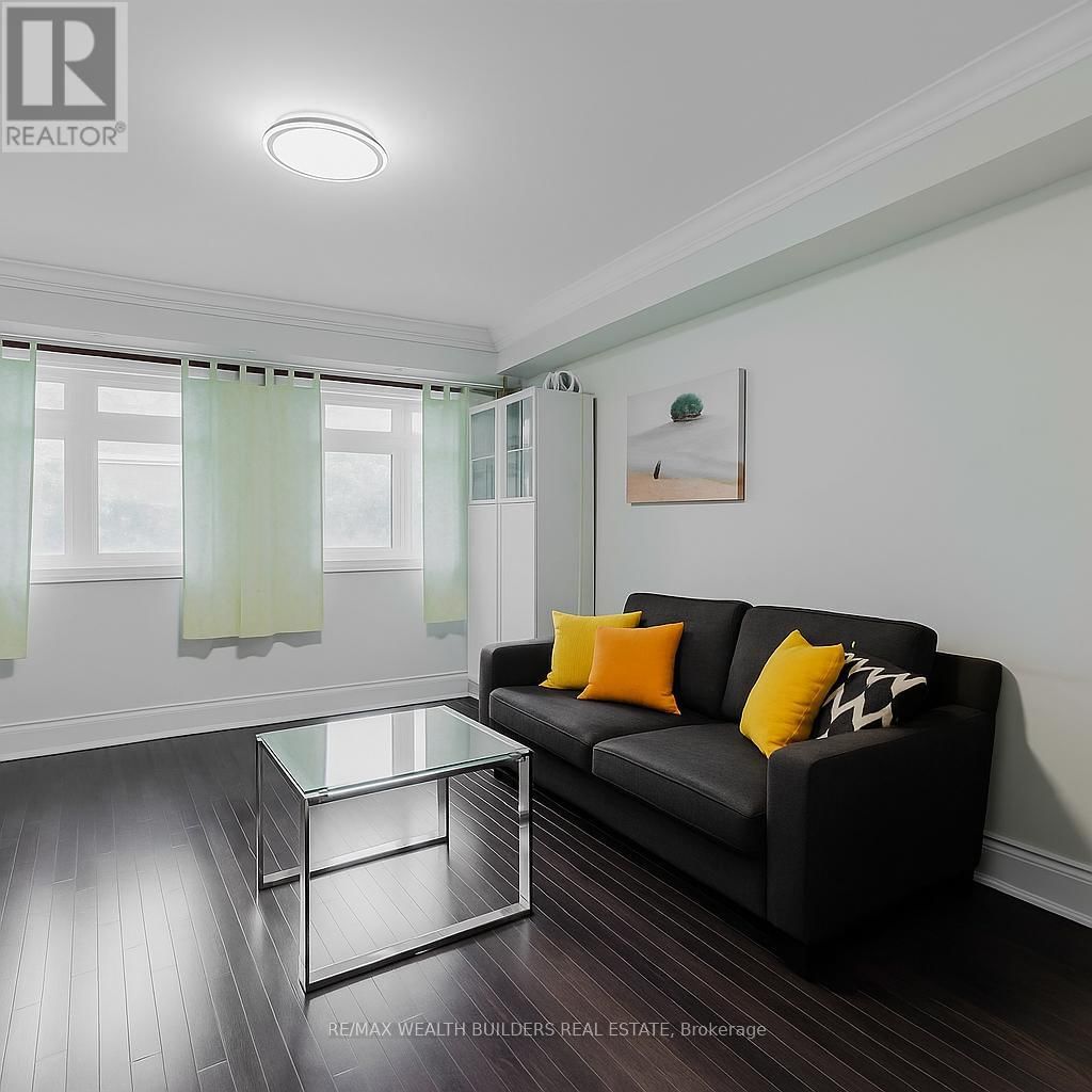 46A MALLINGHAM COURT Image 12