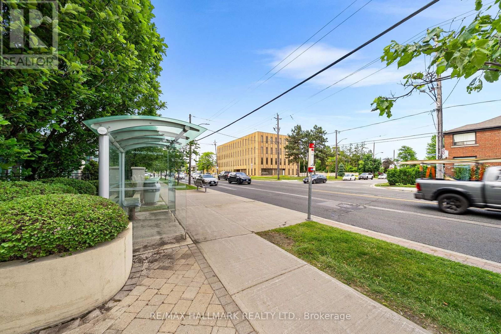 607 - 3830 BATHURST STREET Image 33