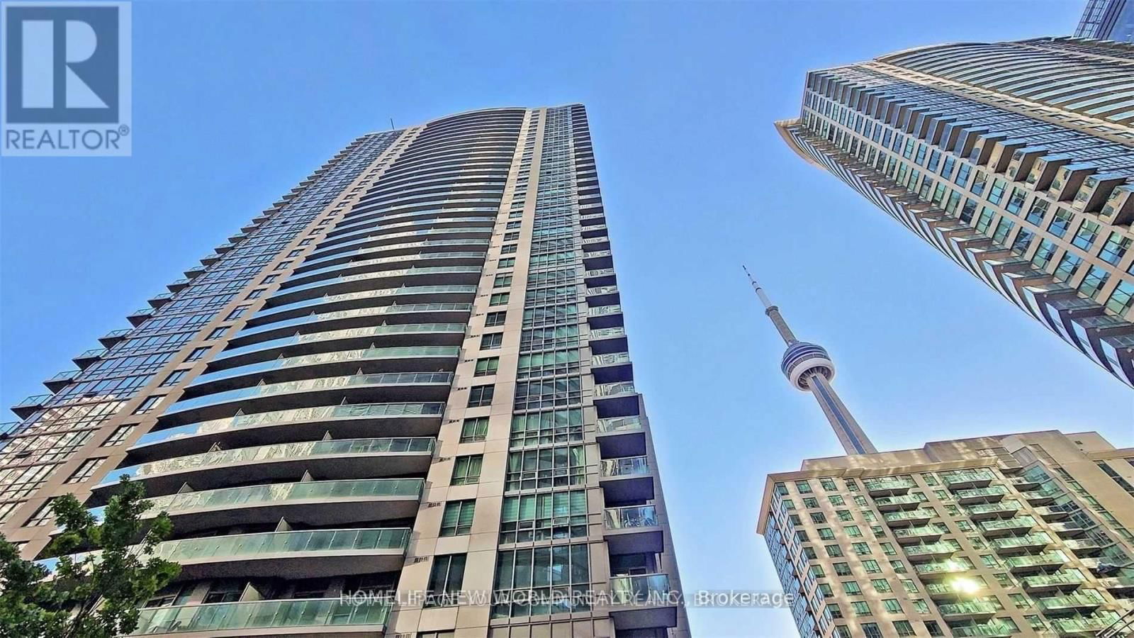 2506 - 19 GRAND TRUNK CRESCENT Image 1