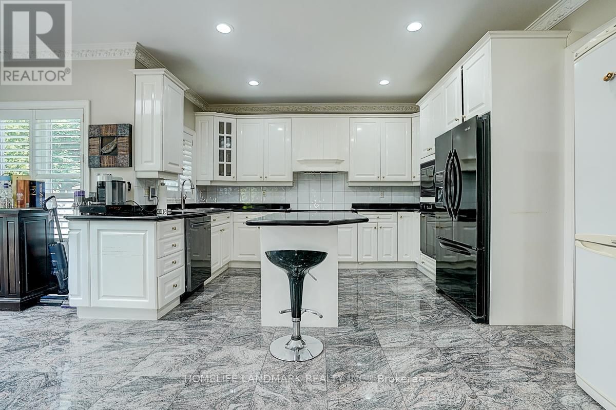 286 HILLCREST AVENUE Image 13