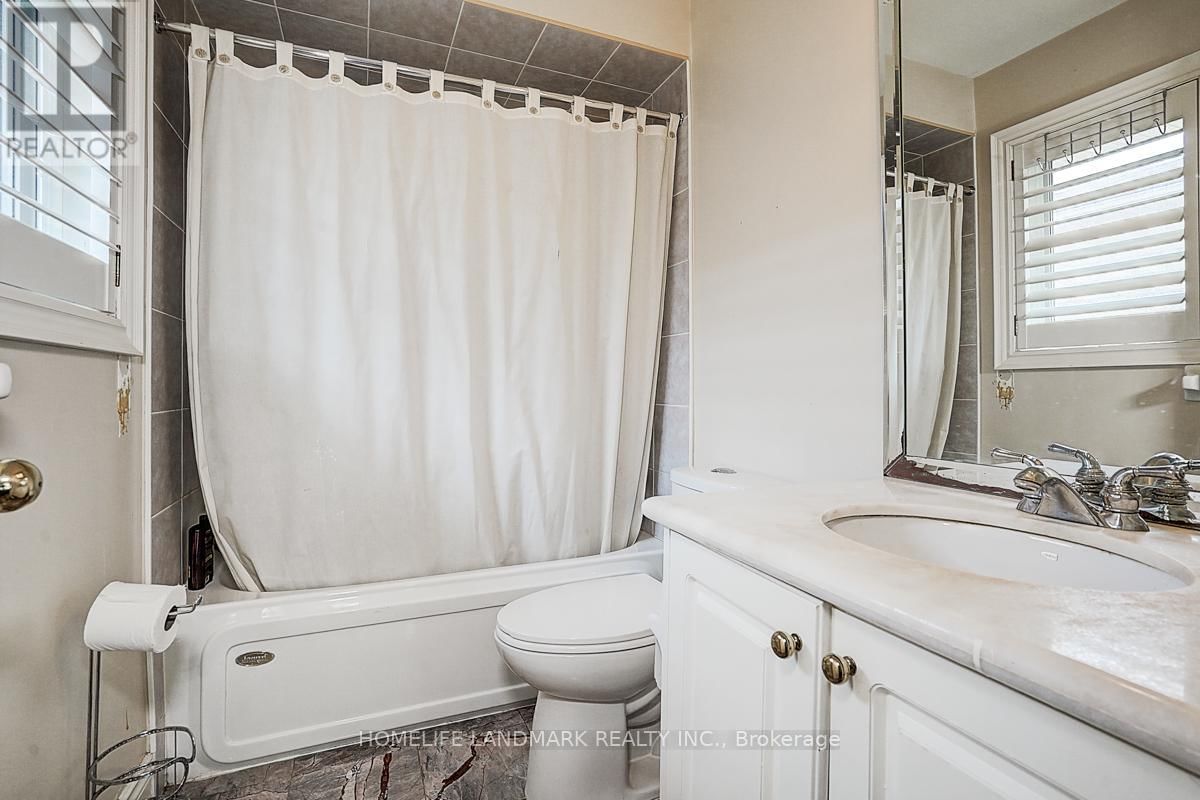 286 HILLCREST AVENUE Image 30