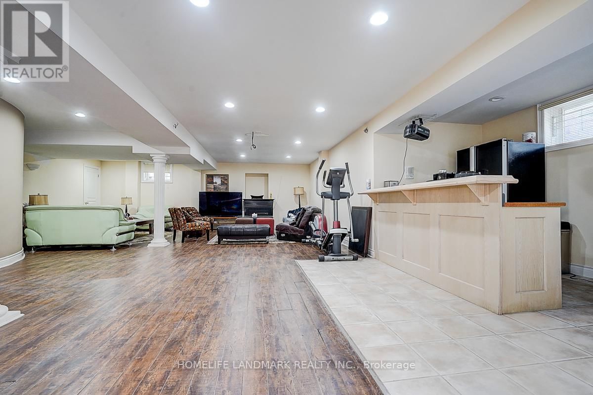 286 HILLCREST AVENUE Image 43
