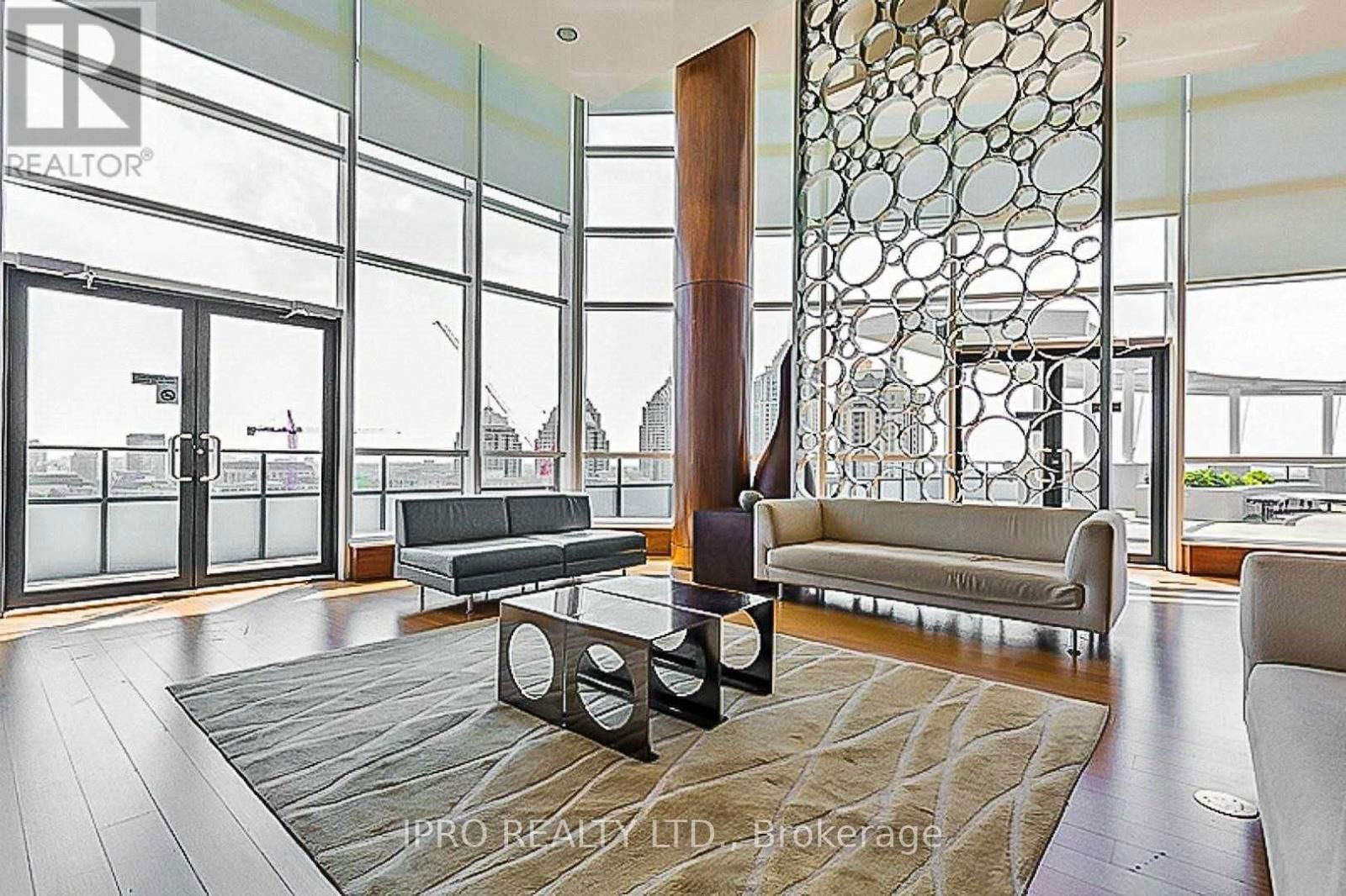 613 - 2885 BAYVIEW AVENUE Image 30