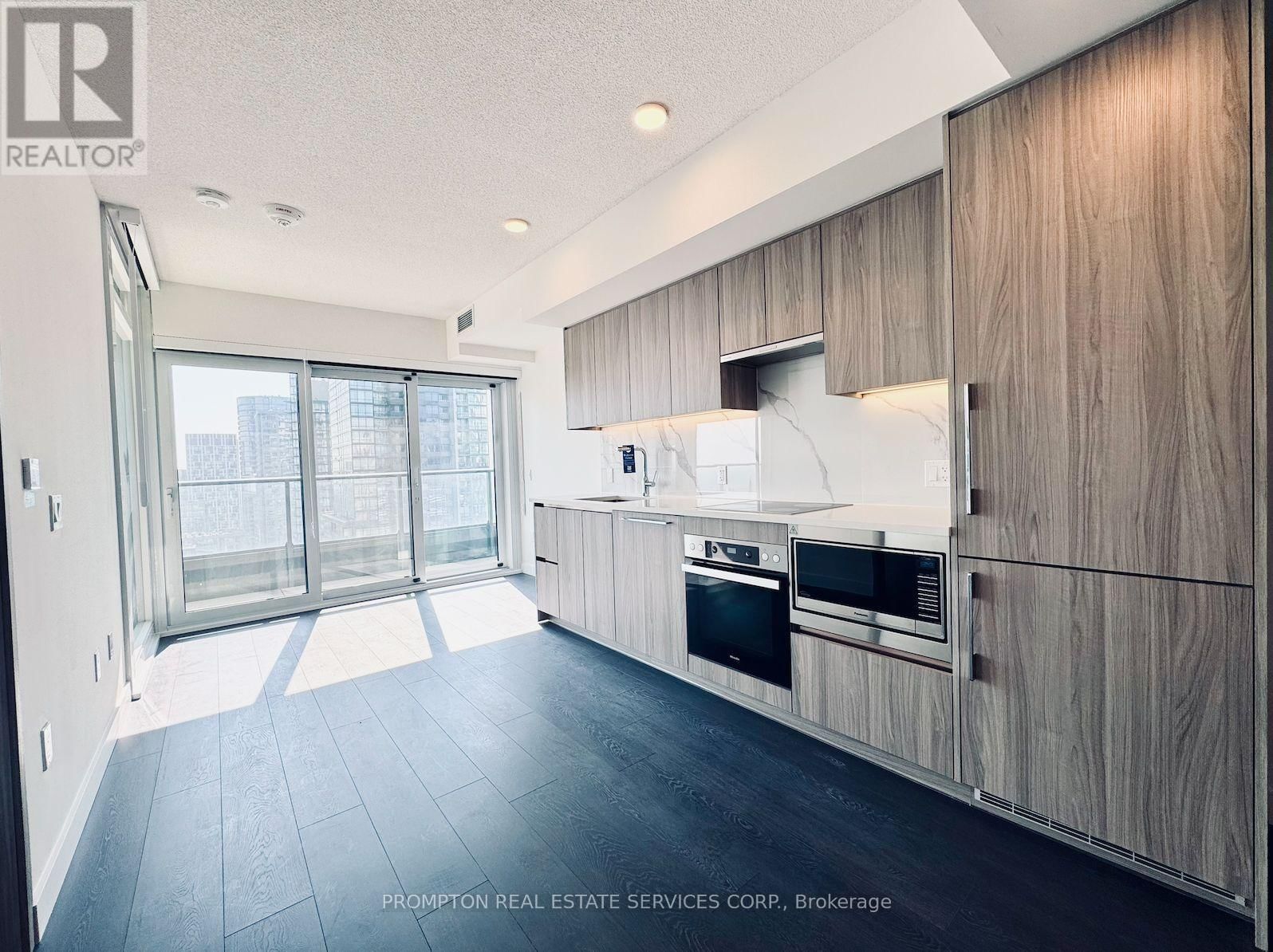3201 - 3 CONCORD CITYPLACE WAY Image 3