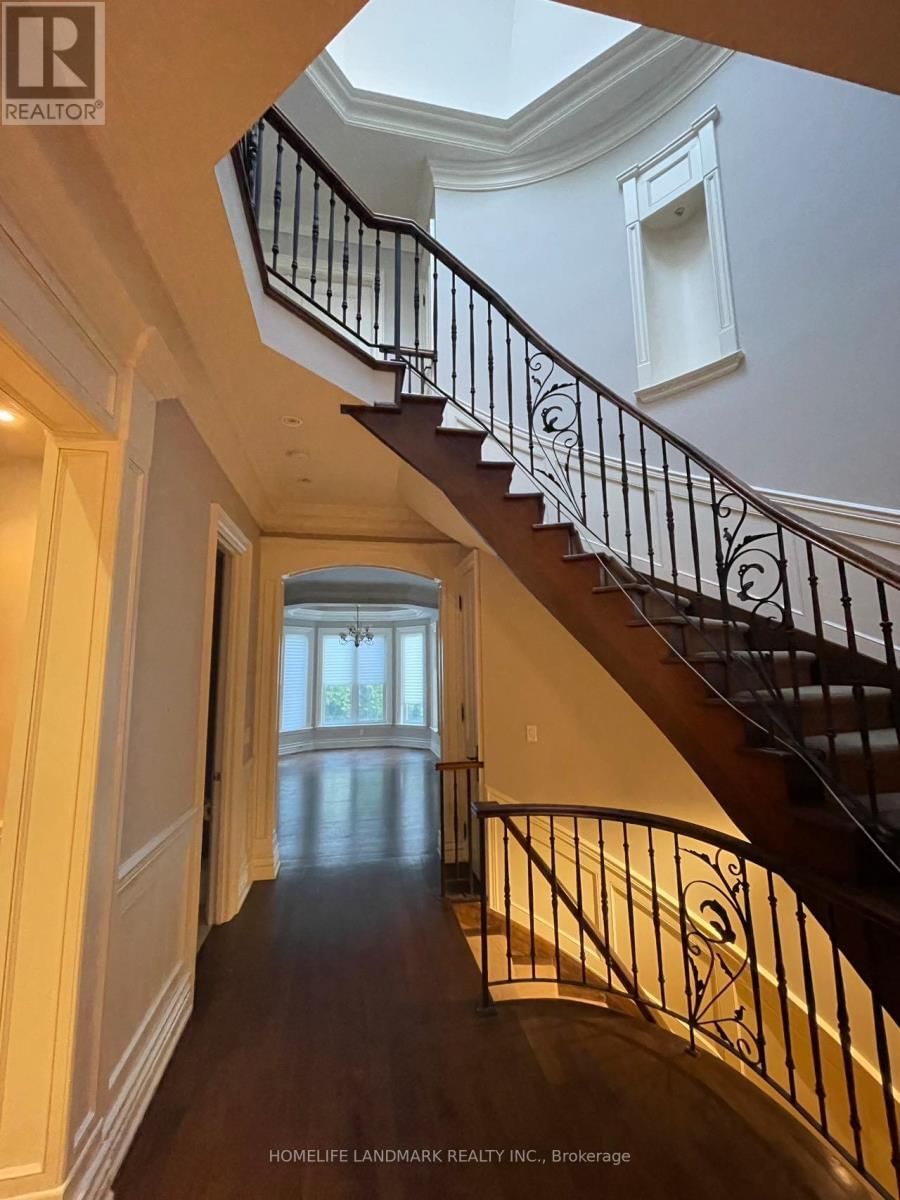 135 FLORENCE AVENUE Image 7