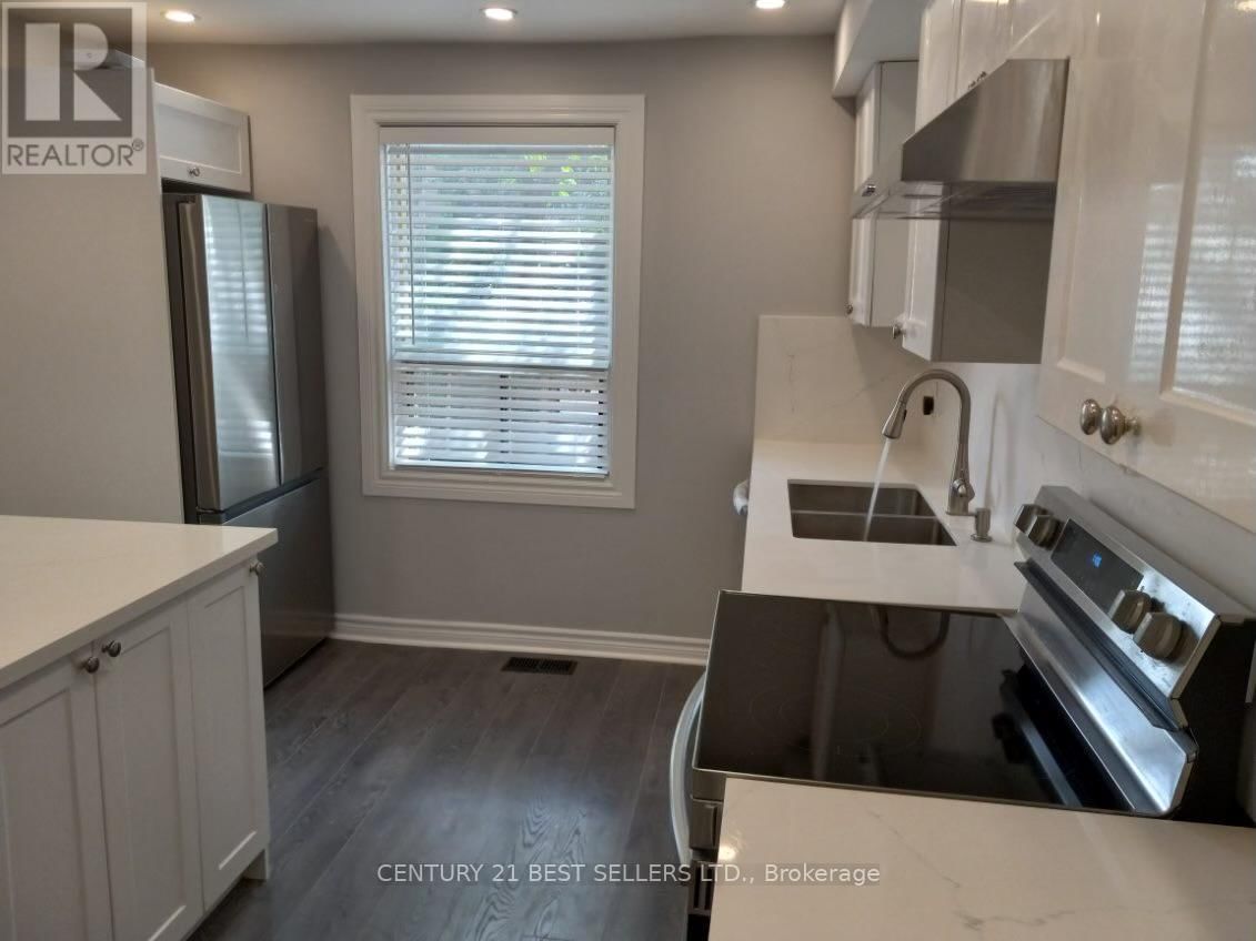 Upper - 216 VAUGHAN ROAD Image 3